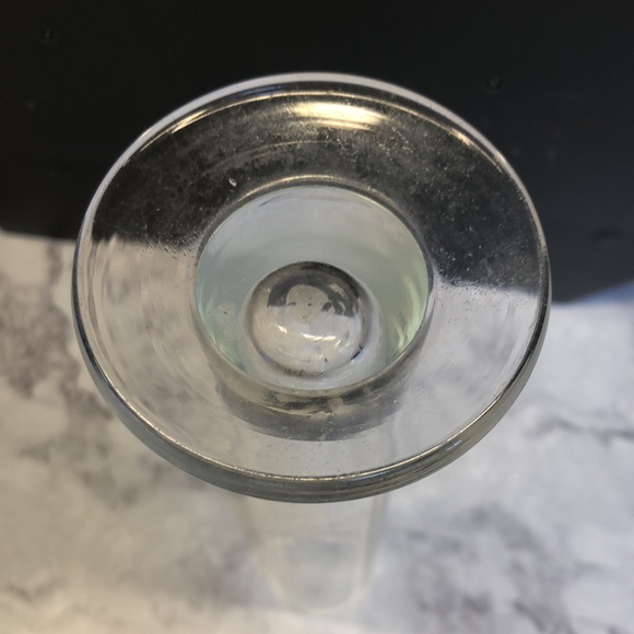 Beaker style vase - Picture 7 of 7